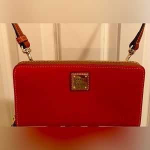 Dooney & Bourke Wallet Crossbody with Removable Strap